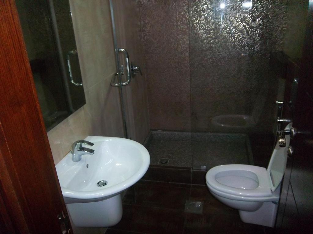 Aghadeer Hotel Амман Номер фото